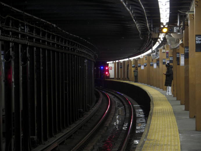 curved subway platform.